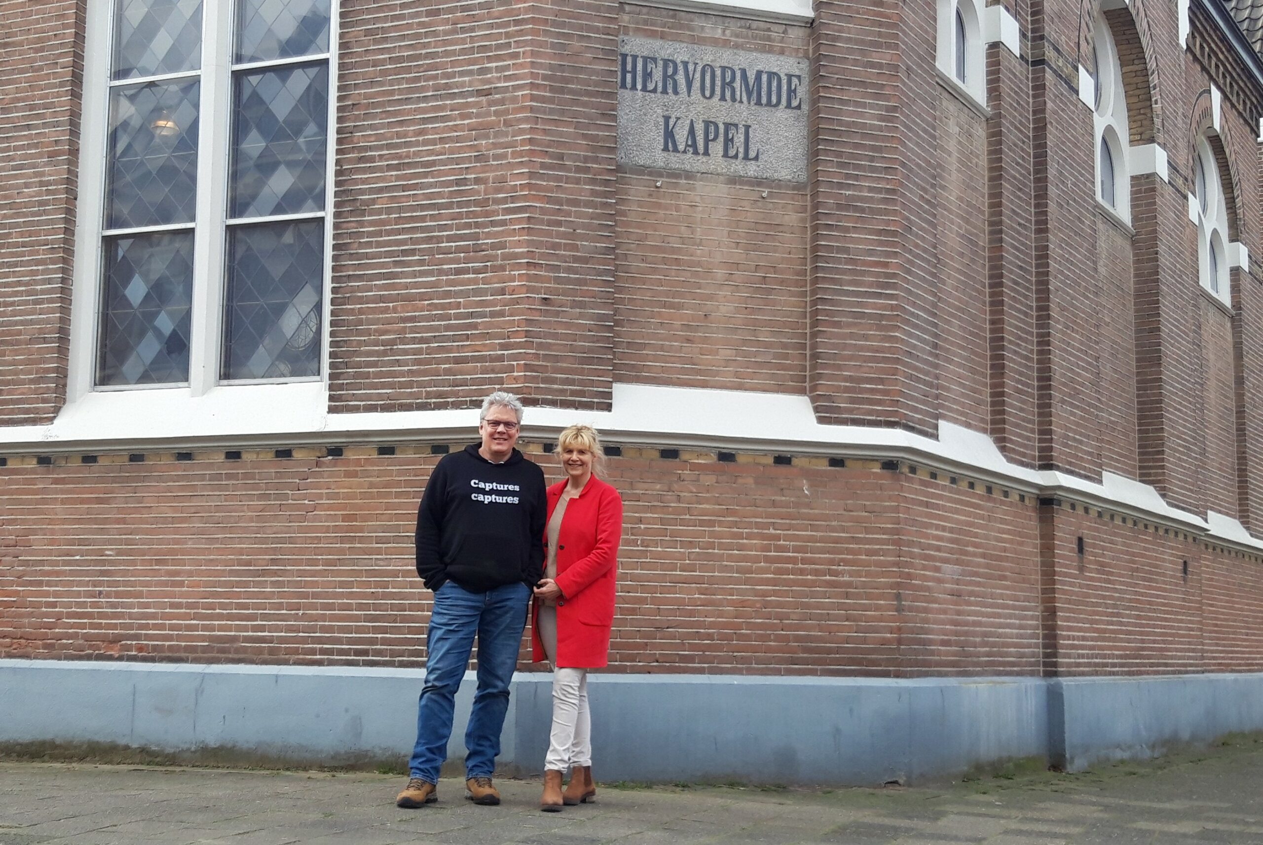 Titi en Jan Jaap maakten van een kerk hun woning: “Wij krijgen veel energie van dit project”