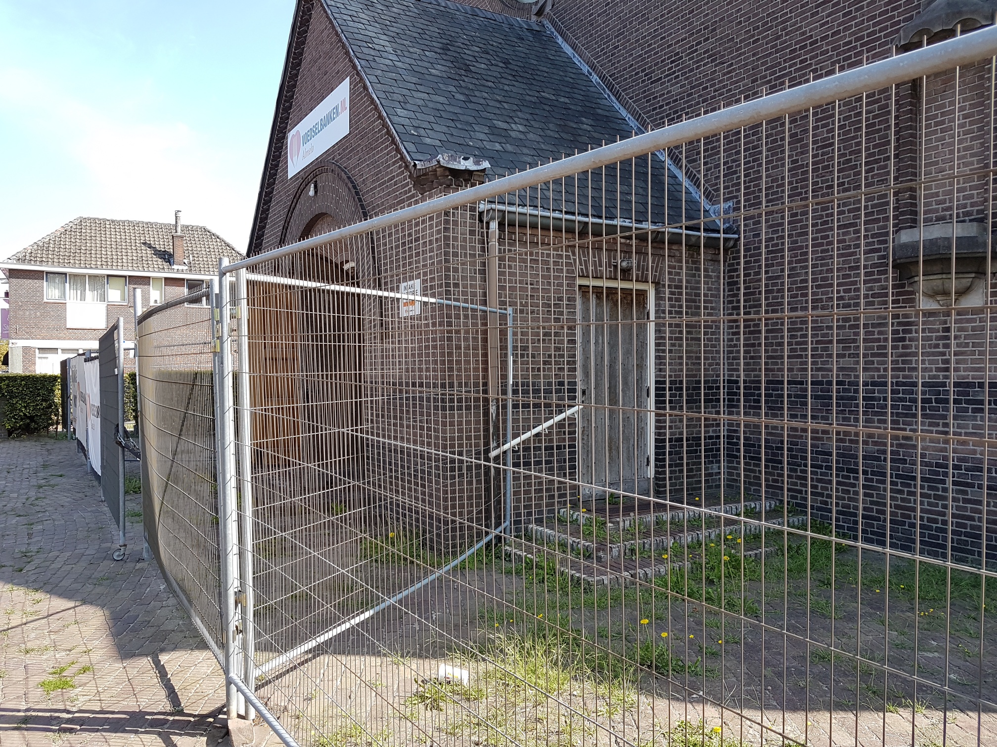 De Egbertuskerk in Almelo had opknapbeurt nodig: “Er was gevaar voor vallende dakplaten”