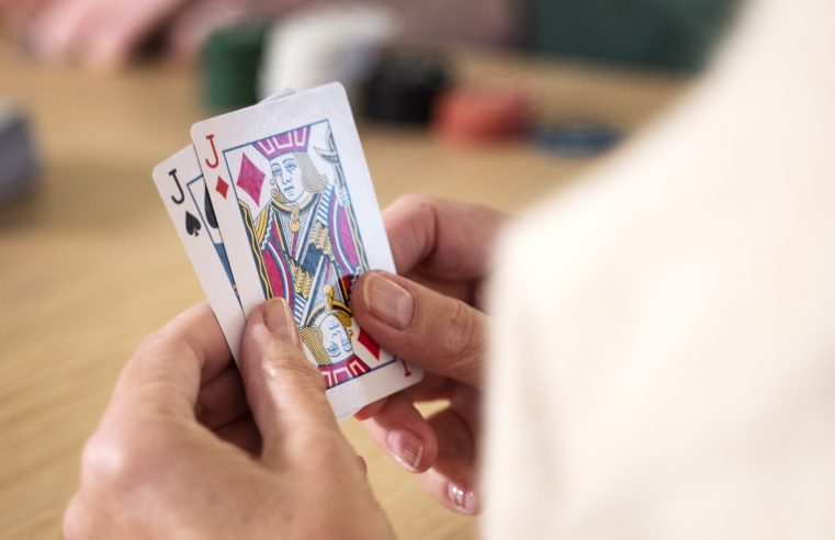 Aan de Matenaar die houdt van een kaartje en een praatje