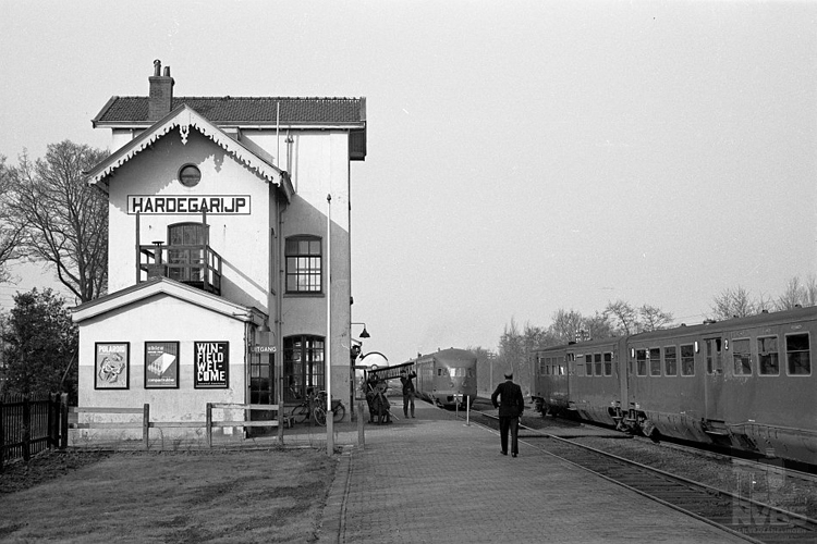 Aflevering 1: Station Hurdegaryp