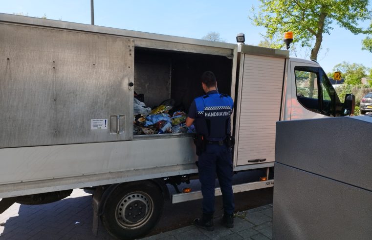 De speurtocht door de vuilniszak 
