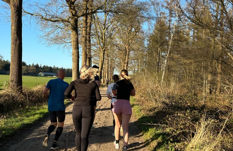 Luisteren in beweging: de podcast over eenzaamheid tijdens het hardlopen
